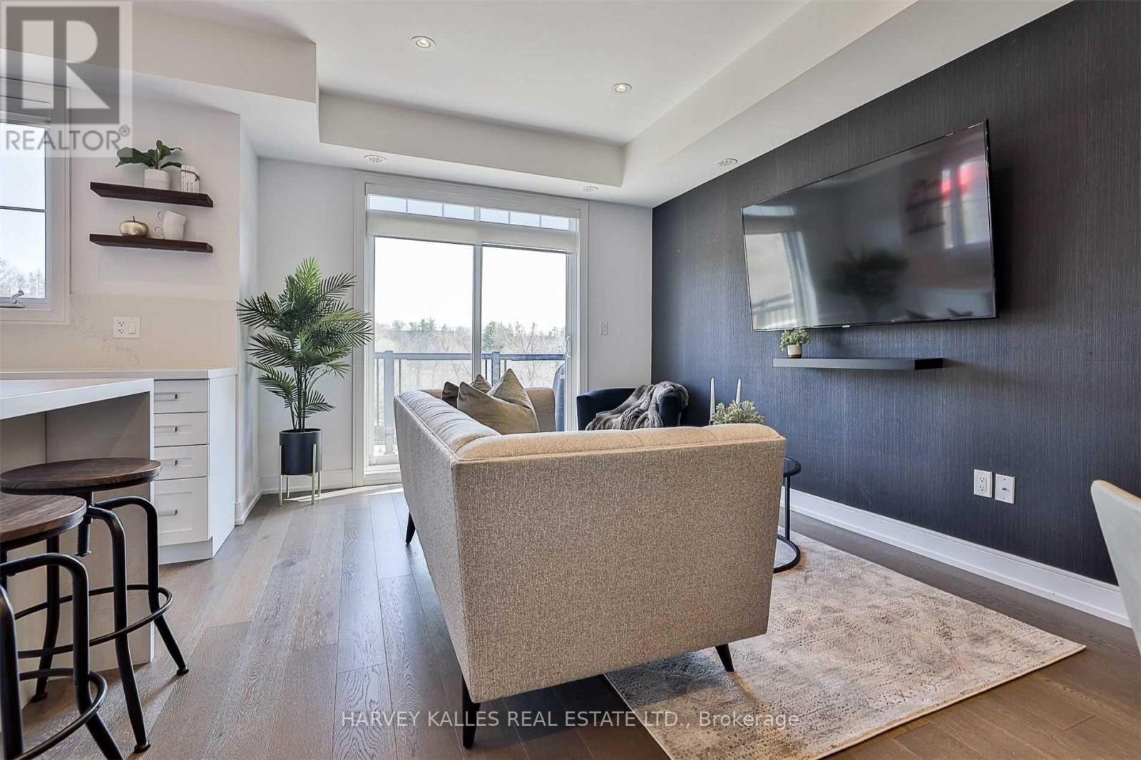 316 - 199 Pine Grove Road, Vaughan, Ontario  L4L 2H7 - Photo 7 - N12741826