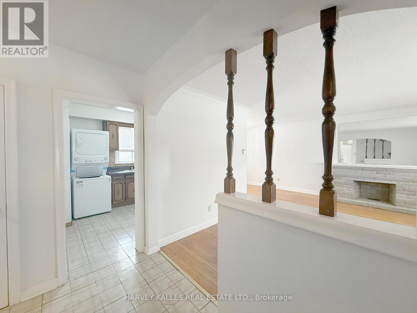 Main - 214 Dixon Road, Toronto, Ontario  M9P 2M1 - Photo 8 - W12744282