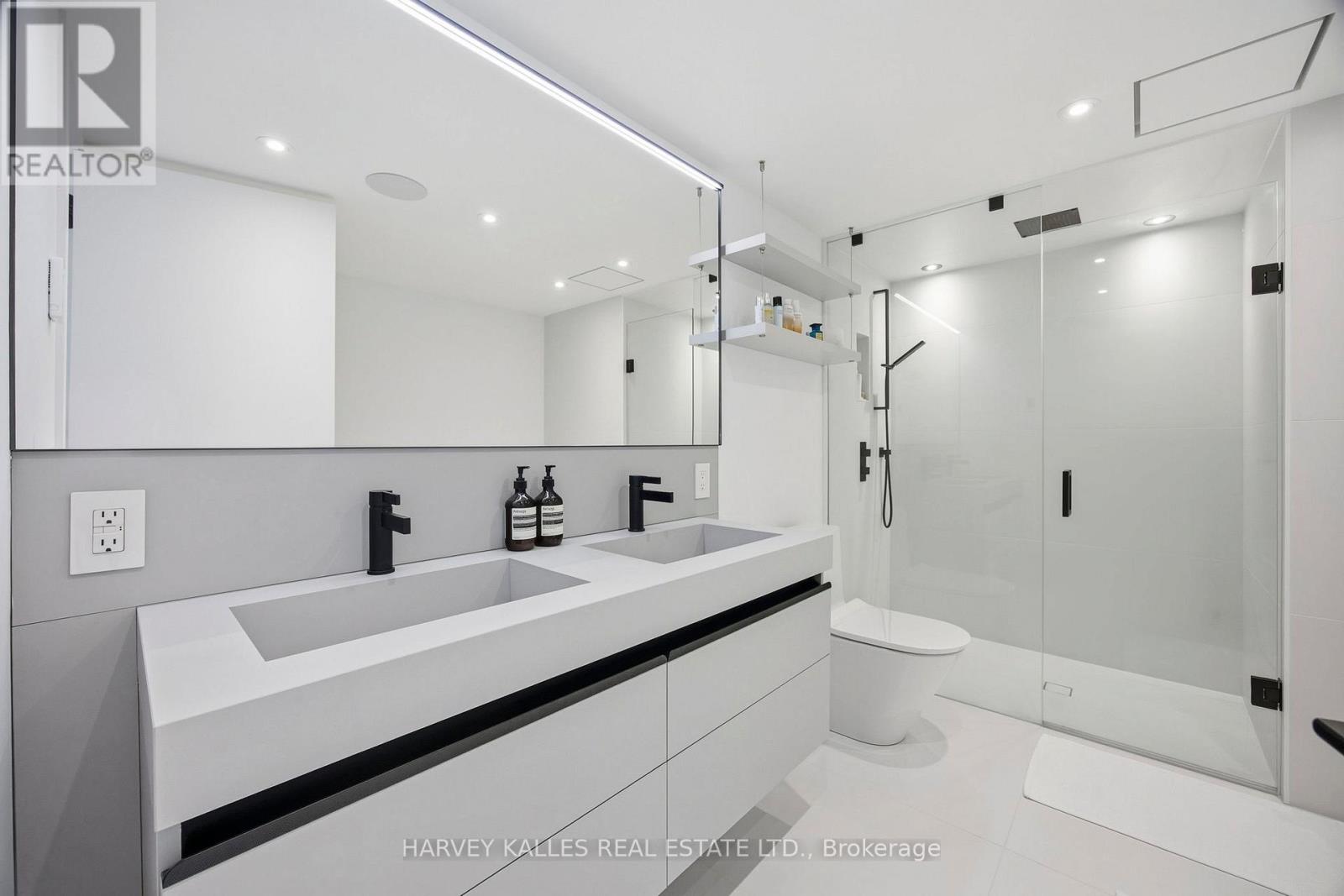 1004 - 15 Mcmurrich Street, Toronto, Ontario  M5R 3M6 - Photo 26 - C12746464