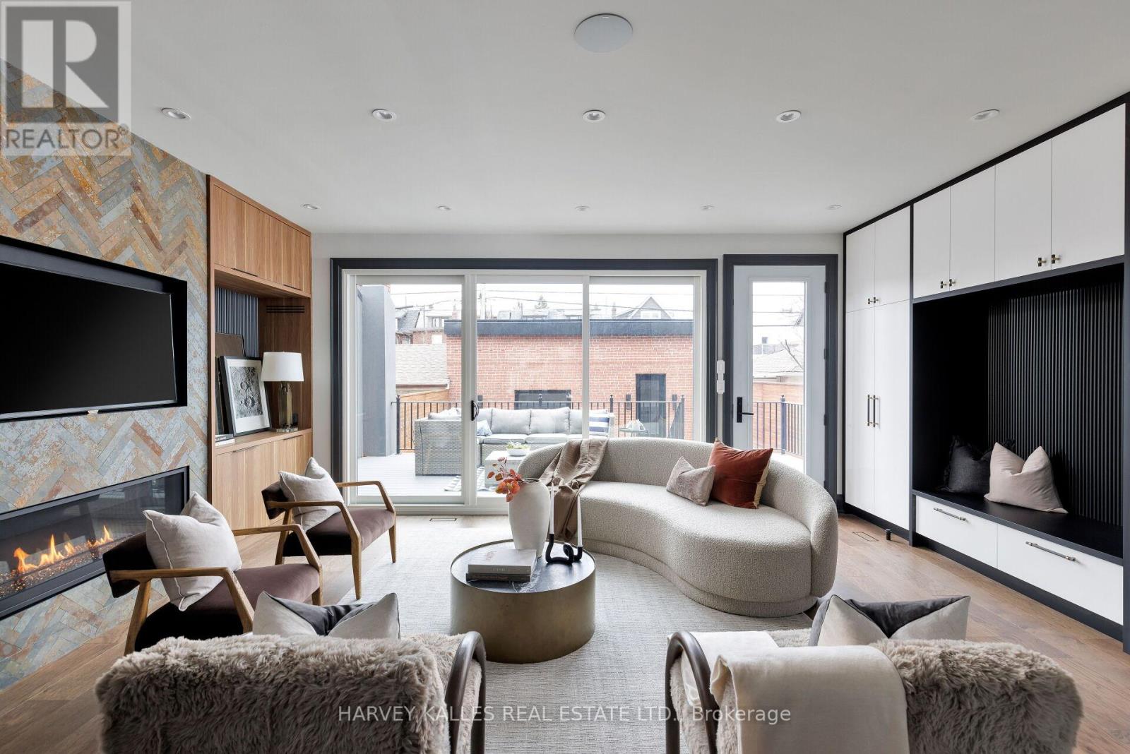 498 Roxton Road, Toronto, Ontario  M6G 3R4 - Photo 17 - C12747068