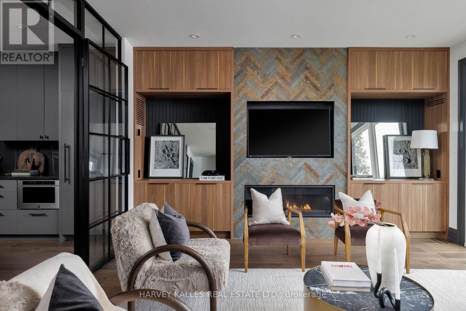 498 Roxton Road, Toronto, Ontario  M6G 3R4 - Photo 19 - C12747068