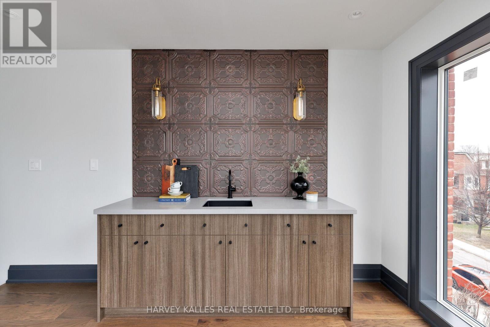 498 Roxton Road, Toronto, Ontario  M6G 3R4 - Photo 24 - C12747068