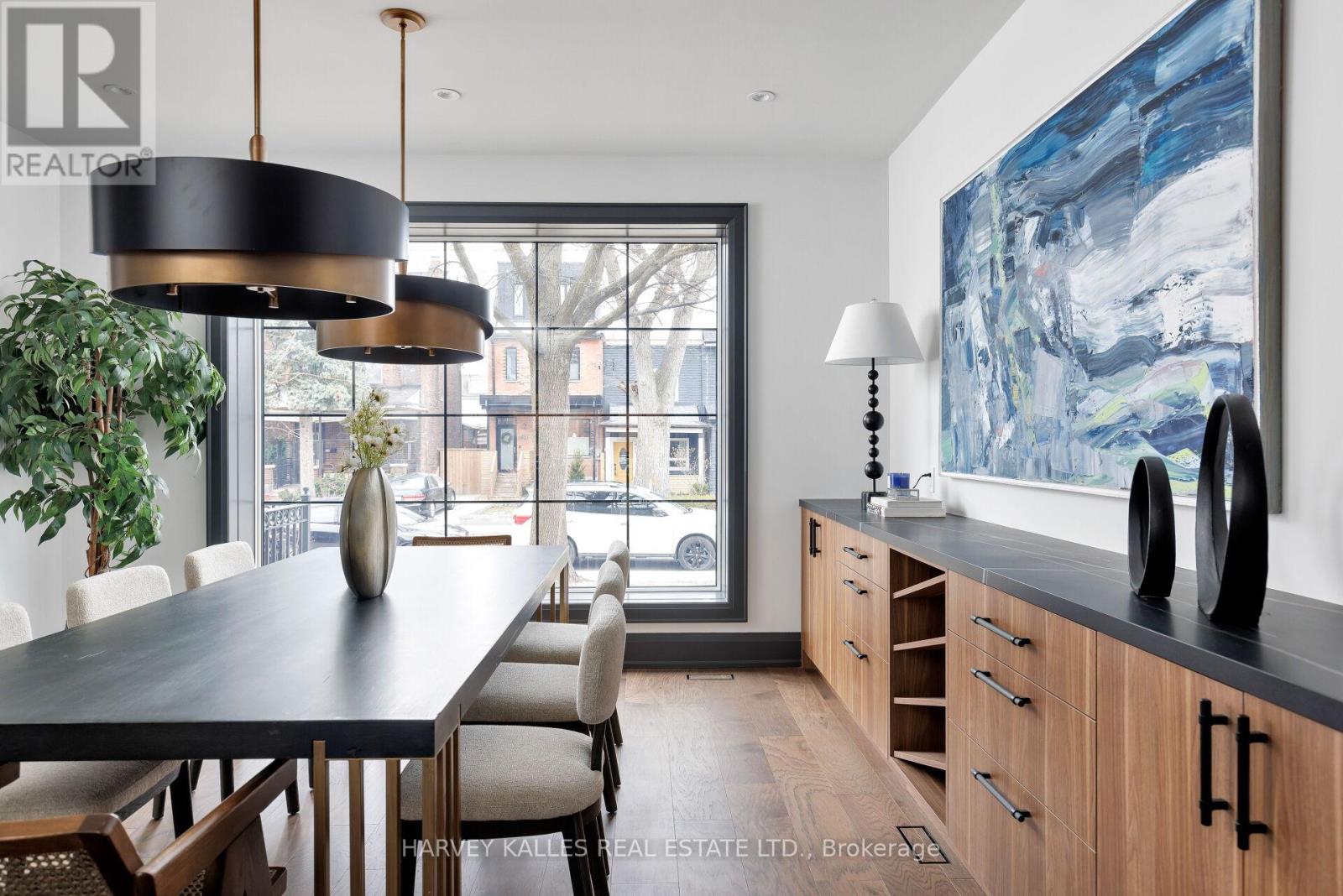 498 Roxton Road, Toronto, Ontario  M6G 3R4 - Photo 7 - C12747068