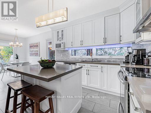 92 Prue Avenue, Toronto, Ontario  M6B 1R5 - Photo 12 - C12747826