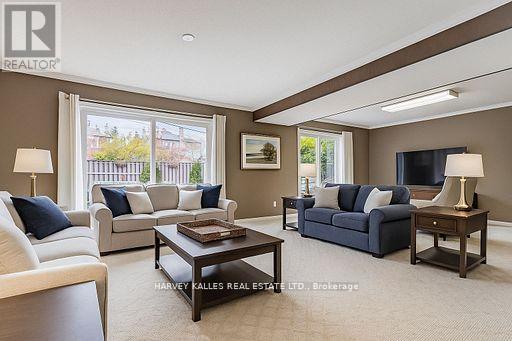 92 Prue Avenue, Toronto, Ontario  M6B 1R5 - Photo 33 - C12747826