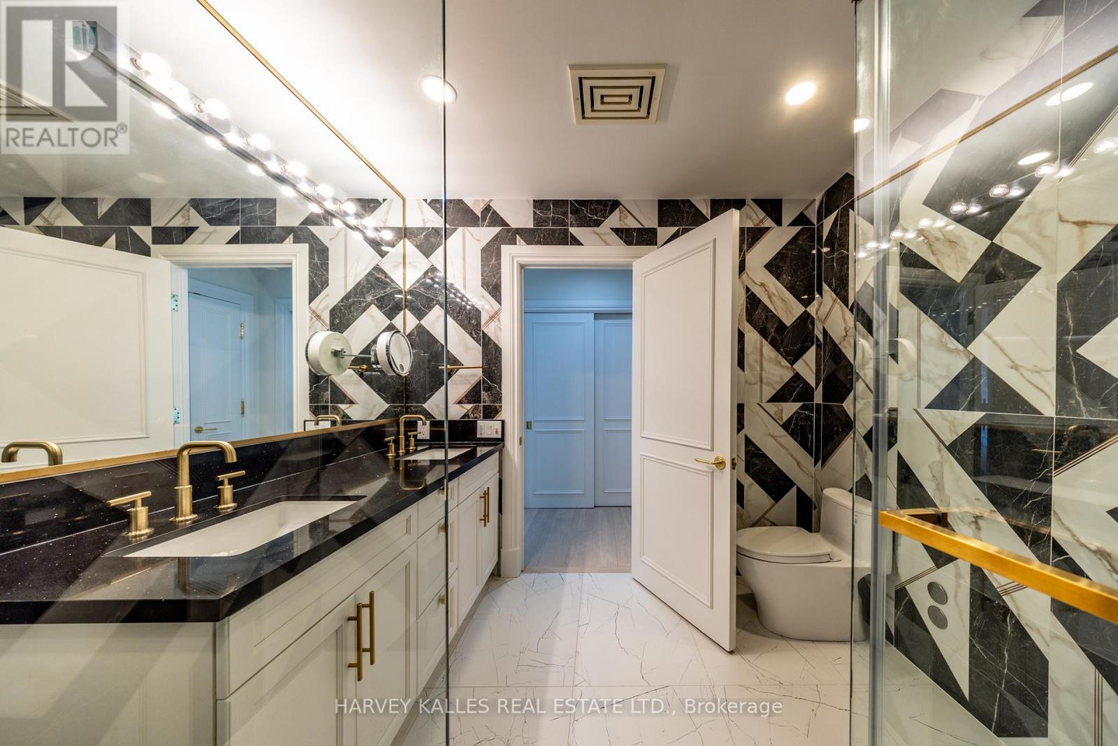 #5b - 2 Chedington Place, Toronto, Ontario  M4N 3R5 - Photo 26 - C12749474