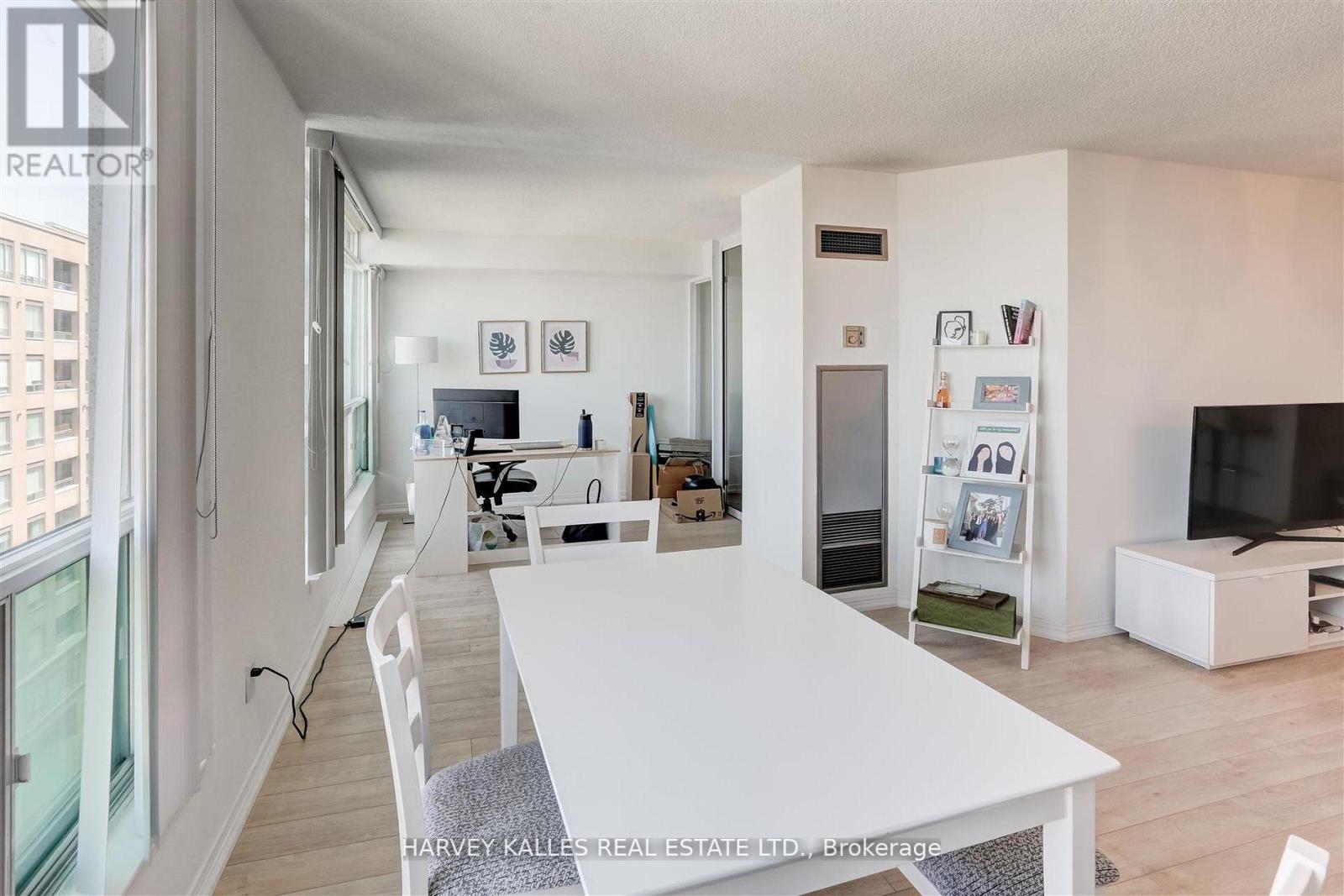 1018 - 942 Yonge Street, Toronto, Ontario M4W 3S8 - Photo 20 - C12751068