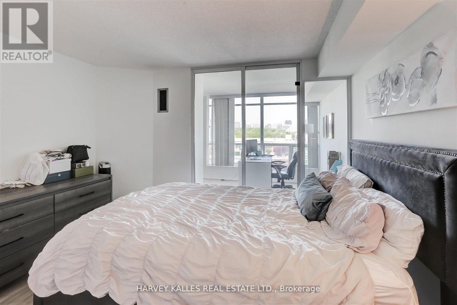 1018 - 942 Yonge Street, Toronto, Ontario M4W 3S8 - Photo 25 - C12751068