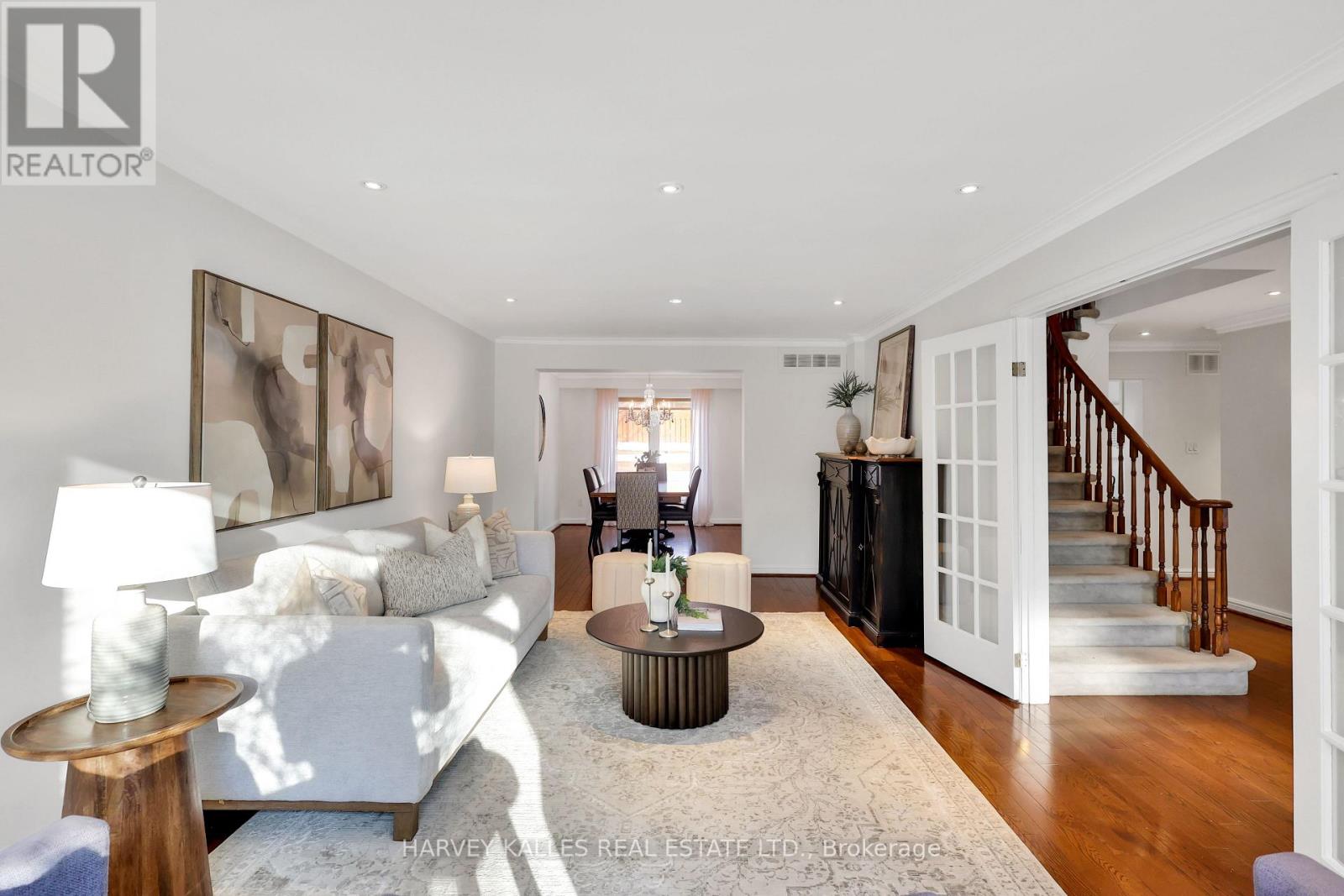 17 Loganberry Crescent, Toronto, Ontario M2H 3H3 - Photo 4 - C12753186