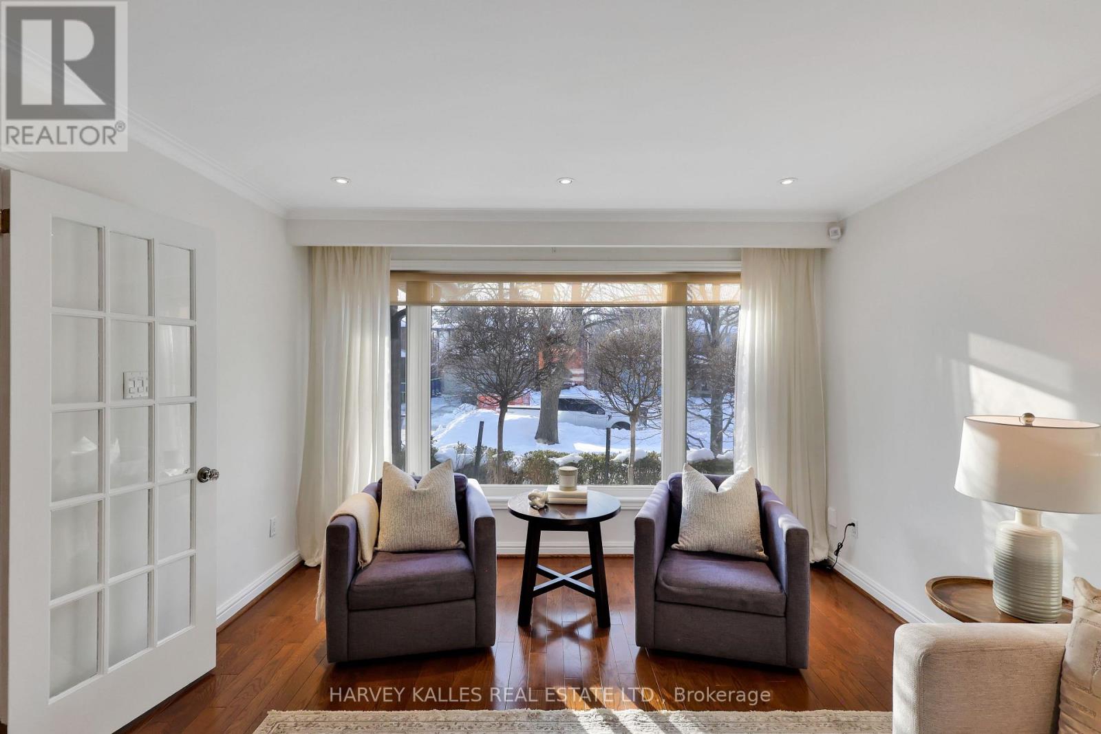 17 Loganberry Crescent, Toronto, Ontario M2H 3H3 - Photo 5 - C12753186