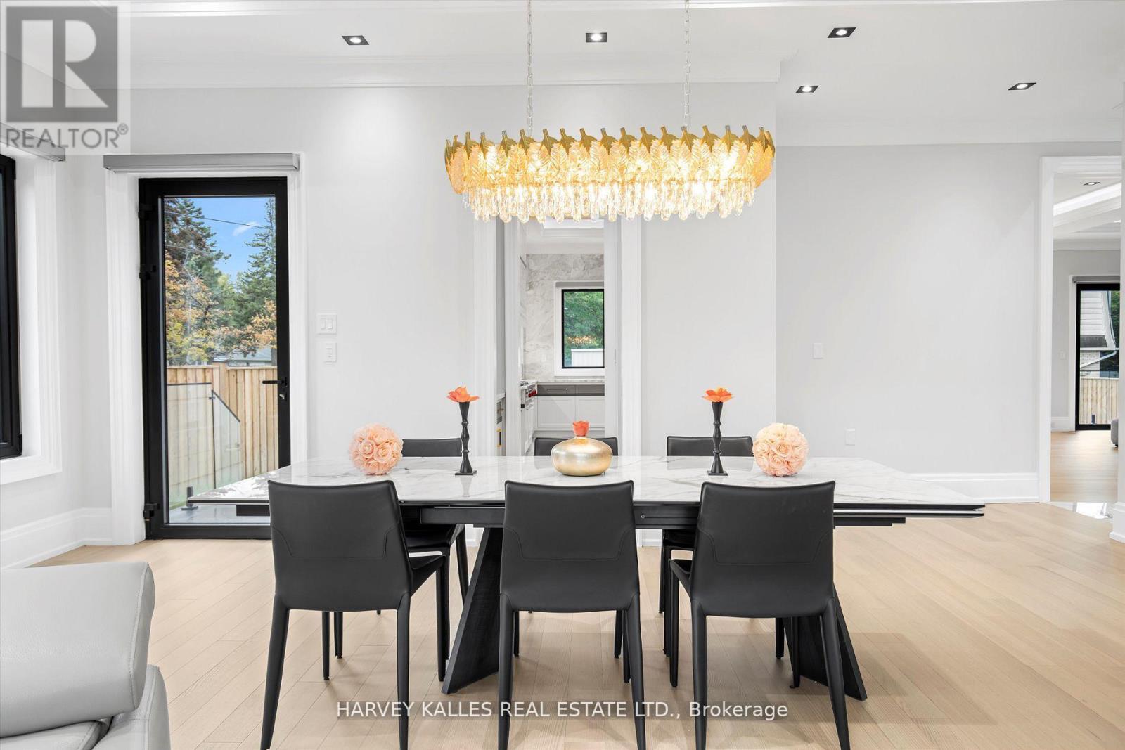 1 Silvergrove Road, Toronto, Ontario  M2L 2N5 - Photo 10 - C12753578