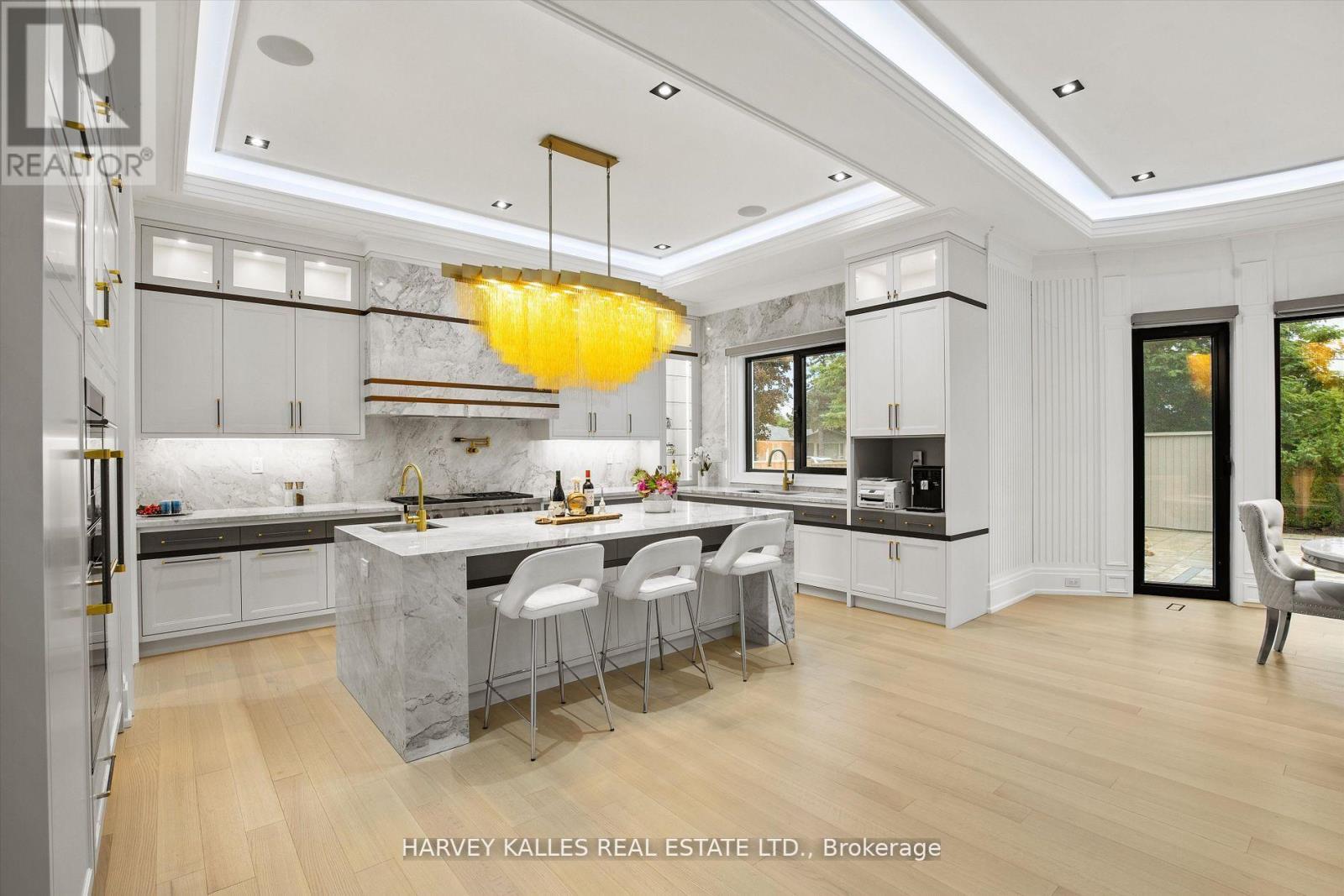 1 Silvergrove Road, Toronto, Ontario  M2L 2N5 - Photo 12 - C12753578