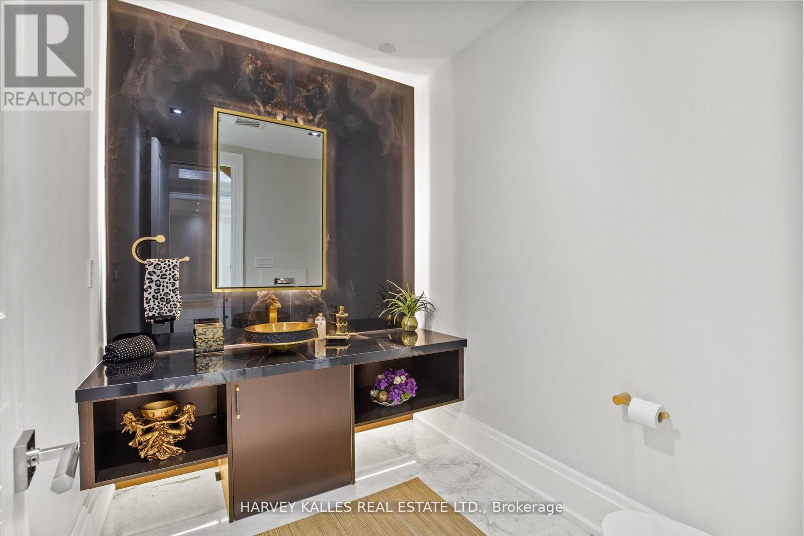 1 Silvergrove Road, Toronto, Ontario  M2L 2N5 - Photo 19 - C12753578