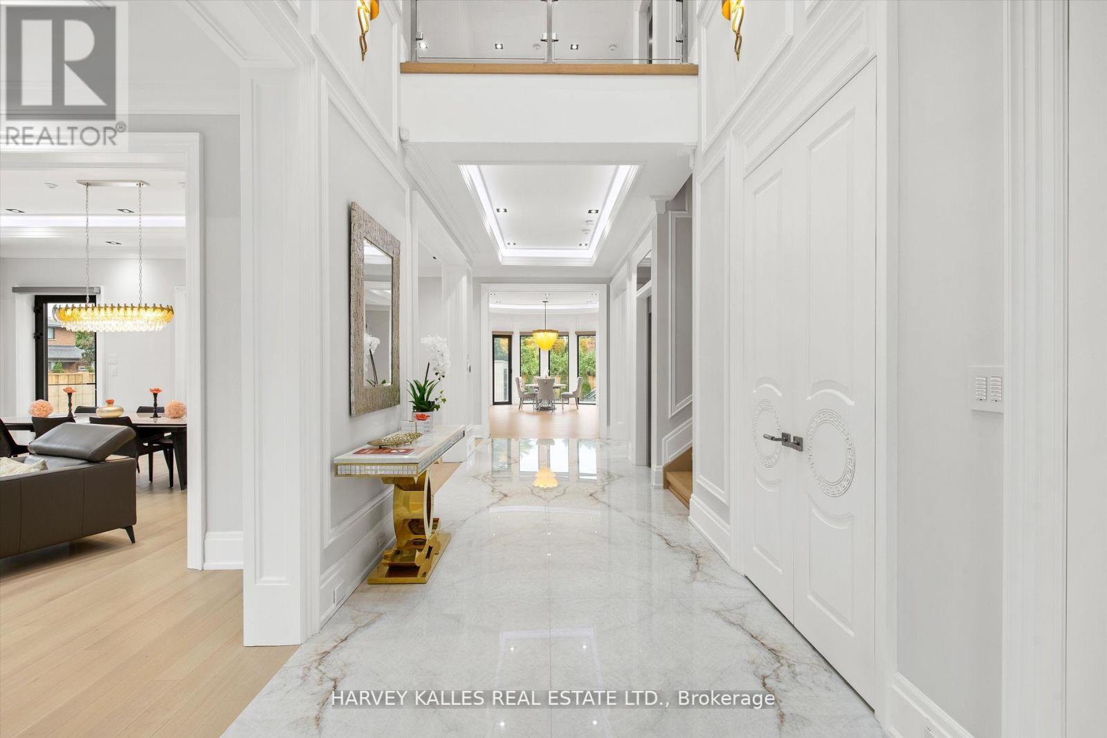 1 Silvergrove Road, Toronto, Ontario  M2L 2N5 - Photo 3 - C12753578