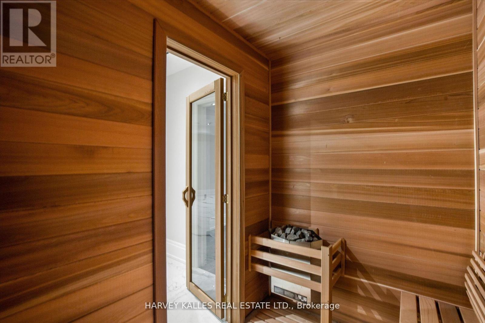 1 Silvergrove Road, Toronto, Ontario  M2L 2N5 - Photo 36 - C12753578