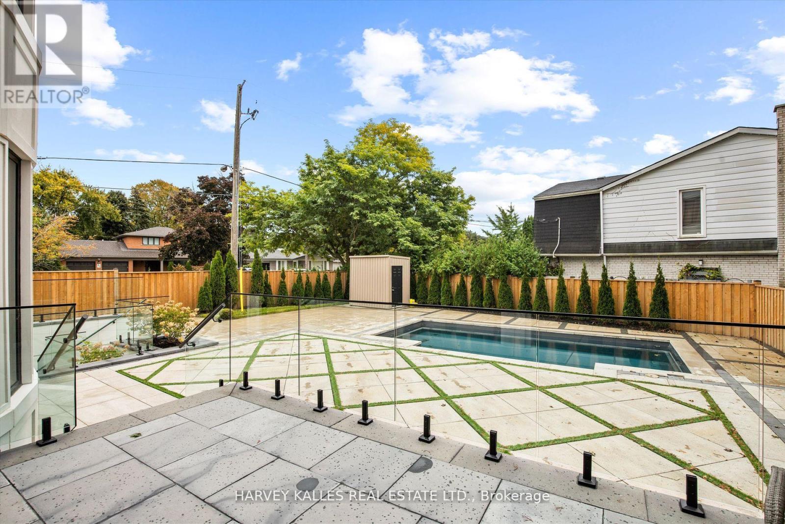 1 Silvergrove Road, Toronto, Ontario  M2L 2N5 - Photo 38 - C12753578