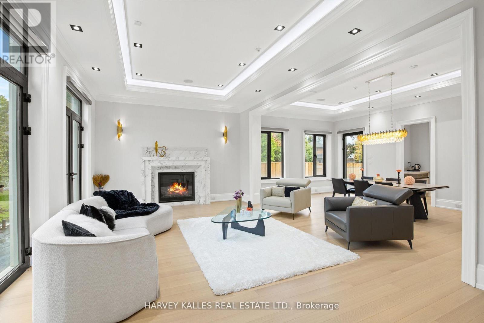 1 Silvergrove Road, Toronto, Ontario  M2L 2N5 - Photo 6 - C12753578