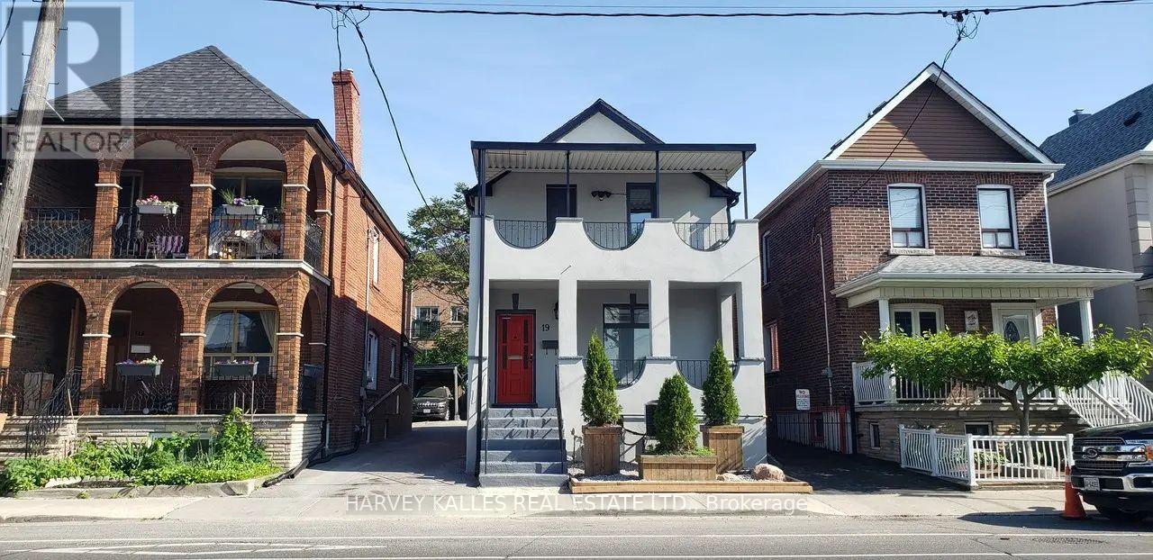 MAIN - 19 ROGERS ROAD, Toronto, Ontario