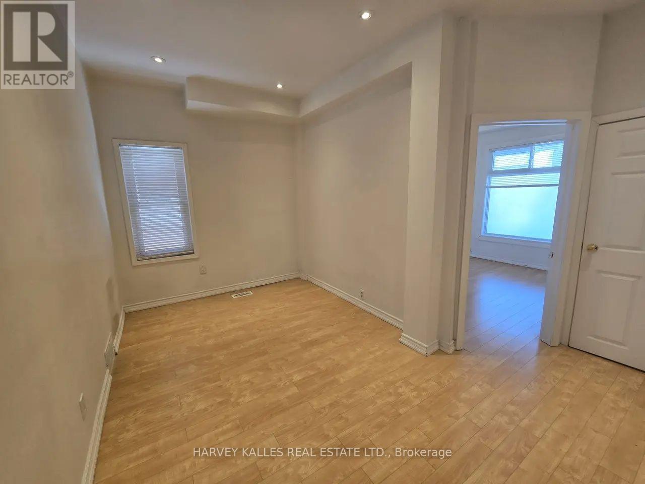 Main - 19 Rogers Road, Toronto, Ontario M6E 1N5 - Photo 10 - C12754172