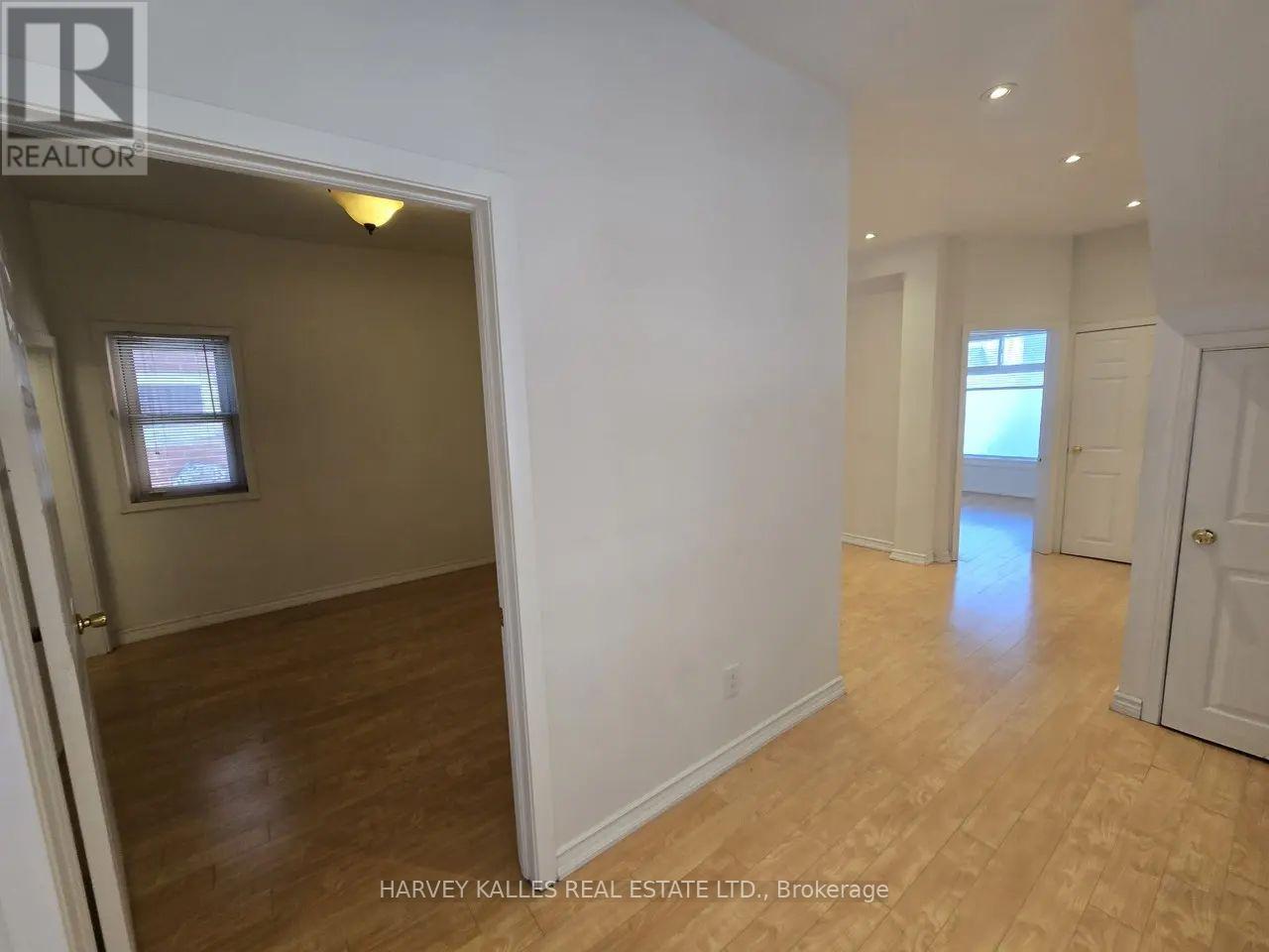 Main - 19 Rogers Road, Toronto, Ontario M6E 1N5 - Photo 11 - C12754172