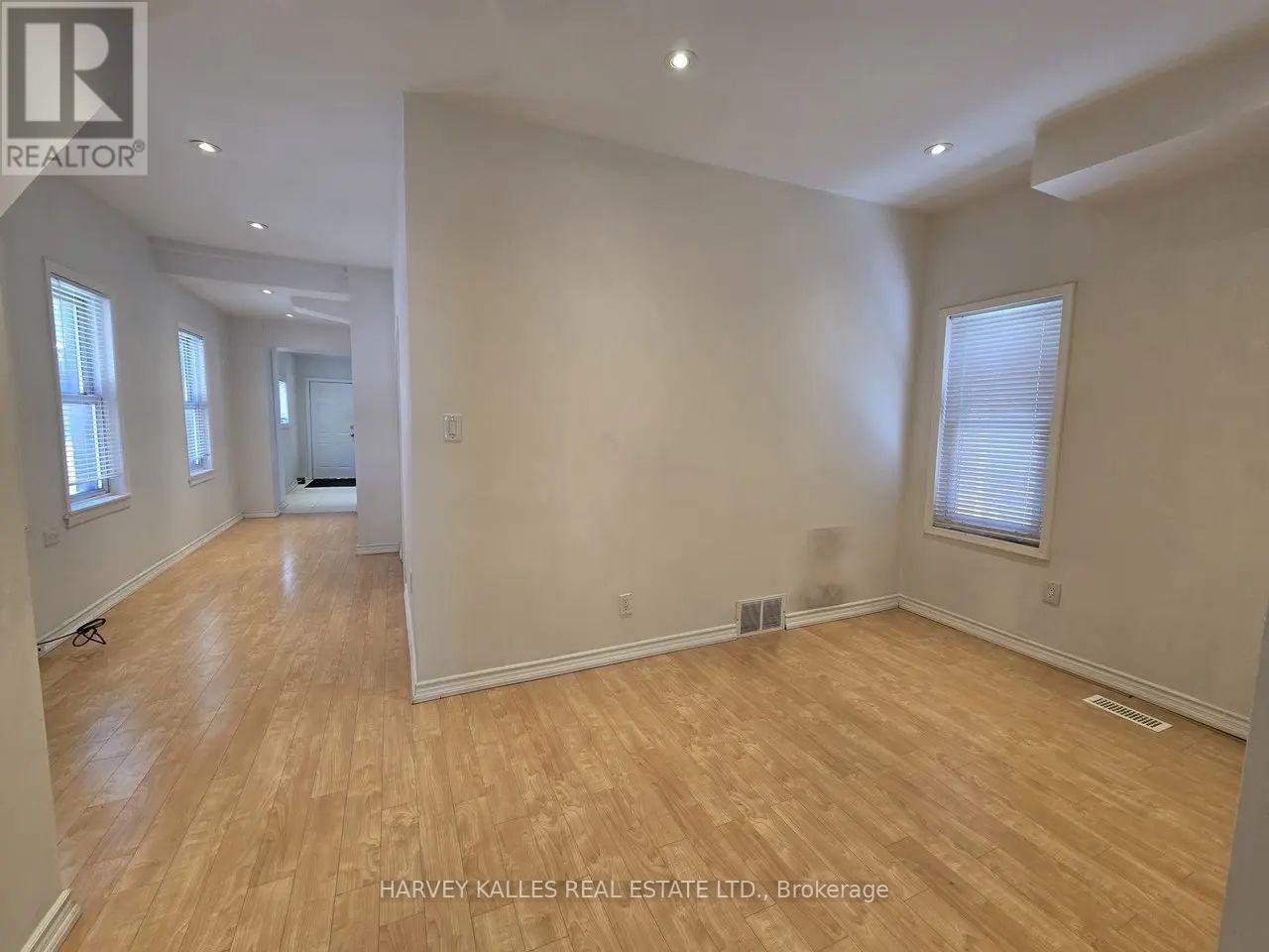 Main - 19 Rogers Road, Toronto, Ontario M6E 1N5 - Photo 5 - C12754172