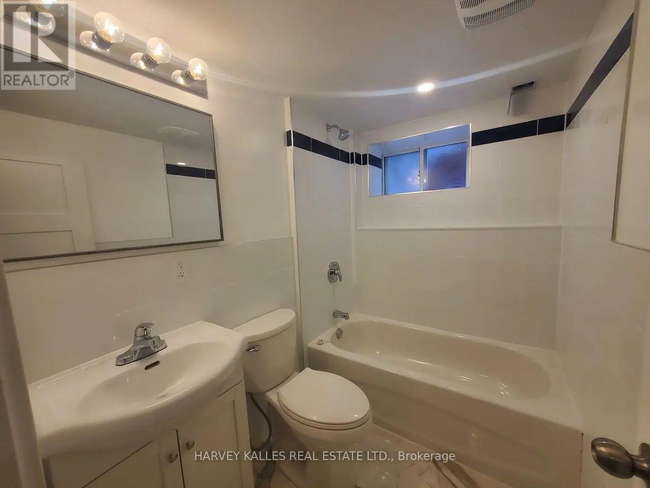 Lower - 17 Alberta Avenue, Toronto, Ontario M6H 2R5 - Photo 11 - C12755522