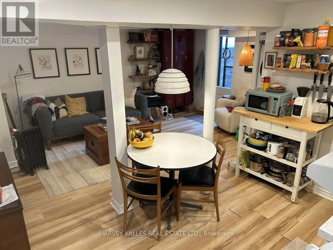 Lower - 17 Alberta Avenue, Toronto, Ontario M6H 2R5 - Photo 7 - C12755522