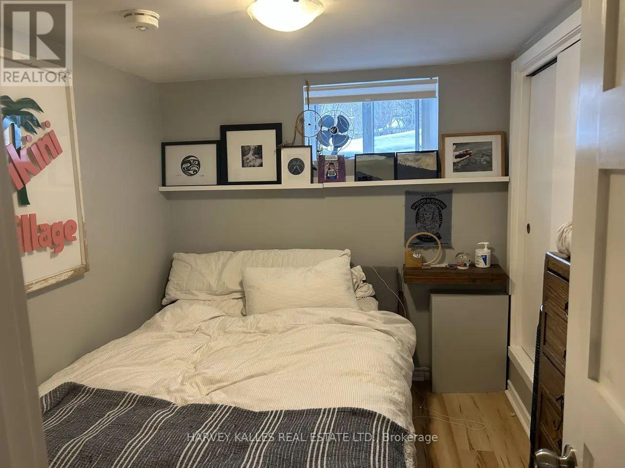 Lower - 17 Alberta Avenue, Toronto, Ontario M6H 2R5 - Photo 8 - C12755522