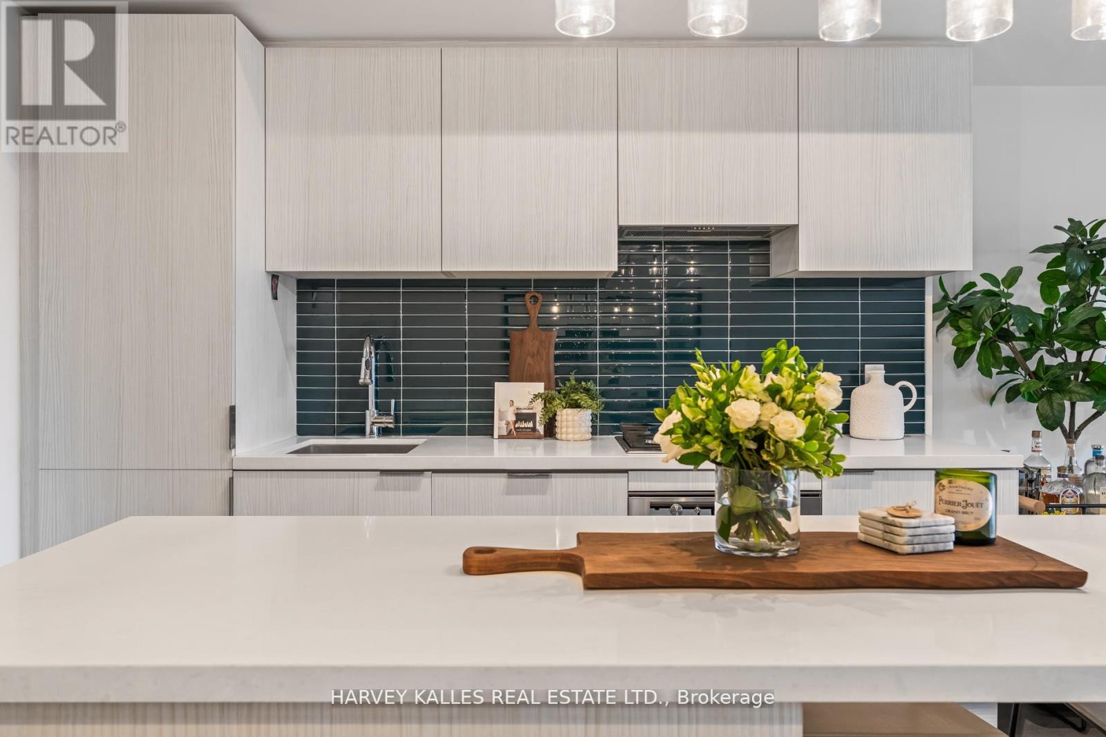 318 - 109 Ossington Avenue, Toronto, Ontario M6J 0G1 - Photo 6 - C12755744