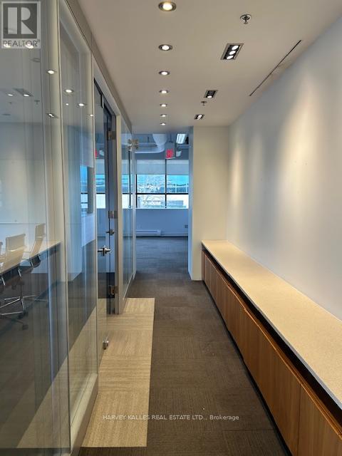 200 - 109 Vanderhoof Avenue, Toronto, Ontario  M4G 2H7 - Photo 5 - C12755772