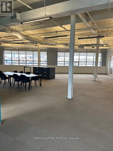 202 - 109 Vanderhoof Avenue, Toronto, Ontario M4G 2H7 - Photo 5 - C12755816