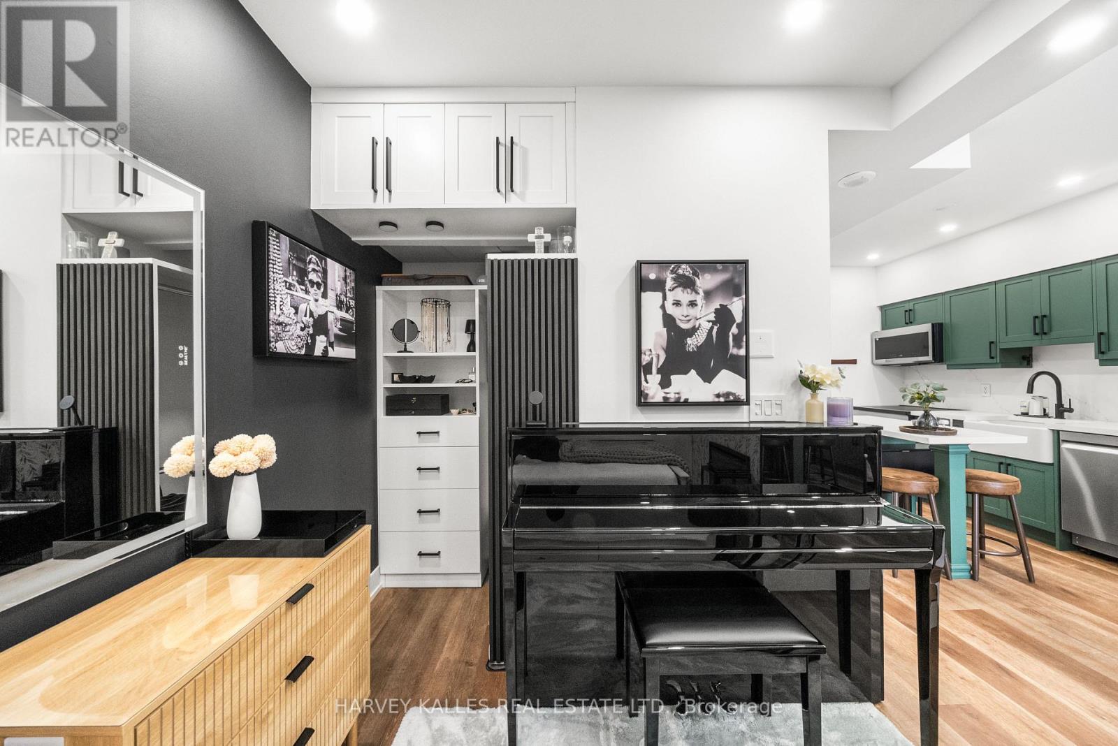 1305 - 4 Elsinore Path, Toronto, Ontario  M8V 4G7 - Photo 16 - W12755920