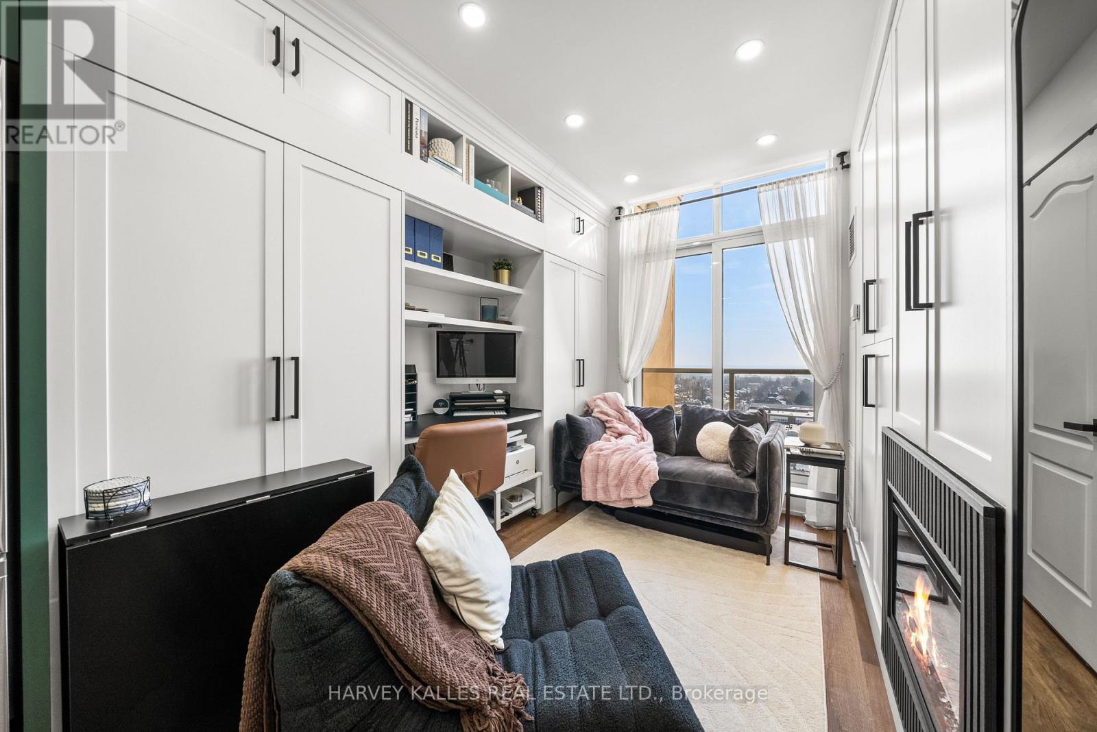 1305 - 4 Elsinore Path, Toronto, Ontario  M8V 4G7 - Photo 5 - W12755920