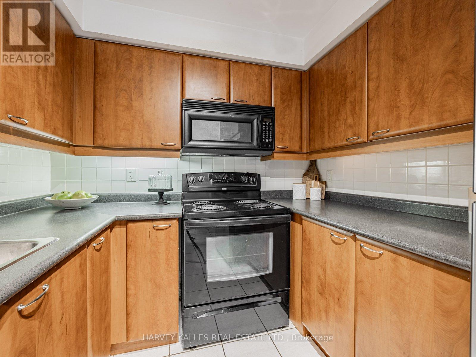 327 - 205 The Donway W, Toronto, Ontario M3B 3S5 - Photo 6 - C12757318