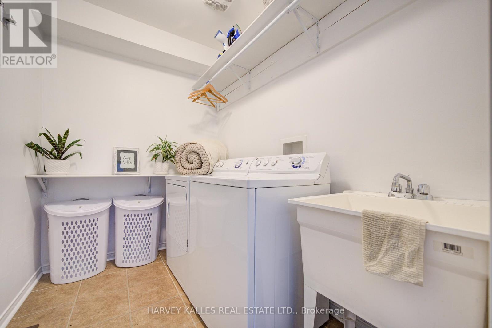 223 Orr Drive, Bradford West Gwillimbury, Ontario L3Z 0S3 - Photo 10 - N12757654