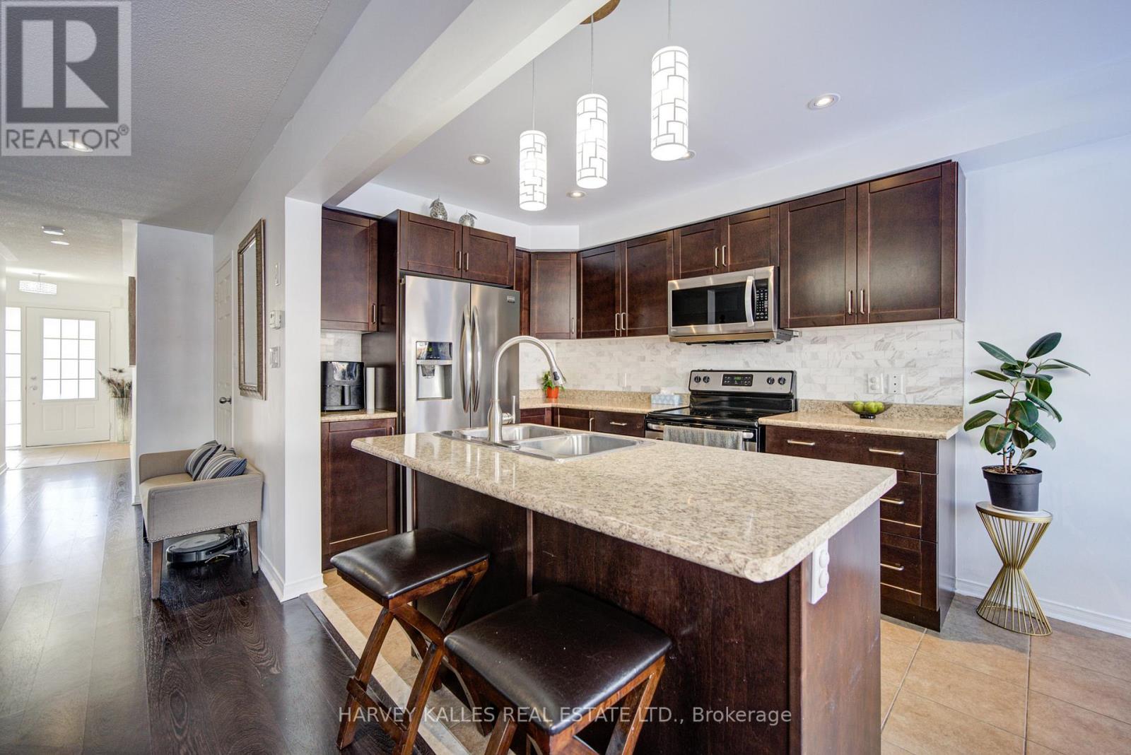 223 Orr Drive, Bradford West Gwillimbury, Ontario L3Z 0S3 - Photo 16 - N12757654