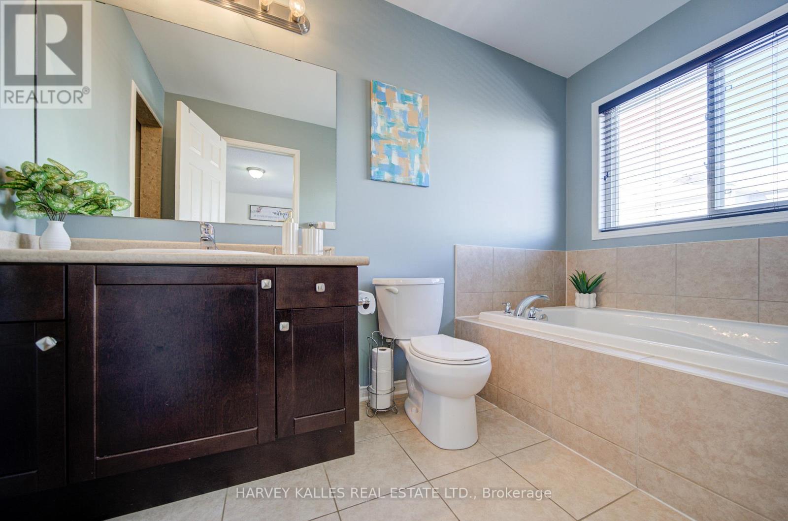 223 Orr Drive, Bradford West Gwillimbury, Ontario L3Z 0S3 - Photo 29 - N12757654