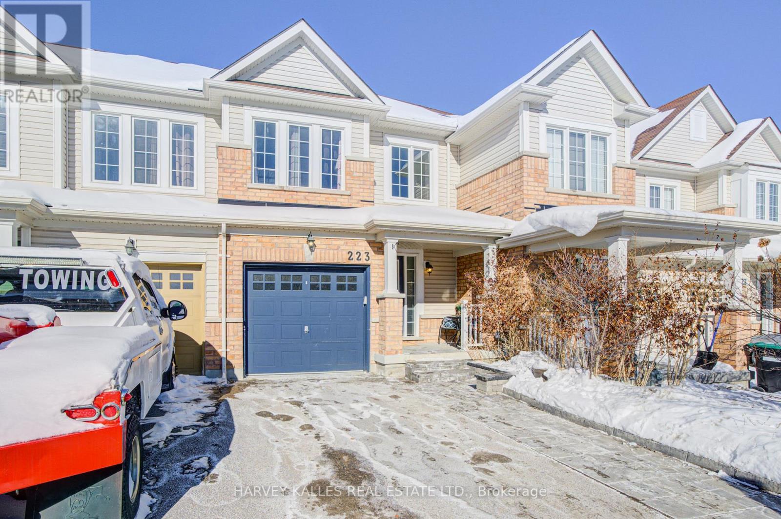 223 Orr Drive, Bradford West Gwillimbury, Ontario L3Z 0S3 - Photo 3 - N12757654