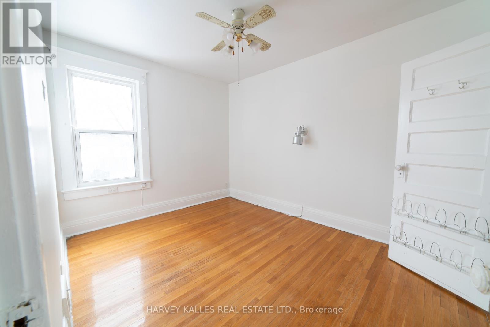 Upper - 885 Davenport Road, Toronto, Ontario M6G 2B4 - Photo 6 - C12758000