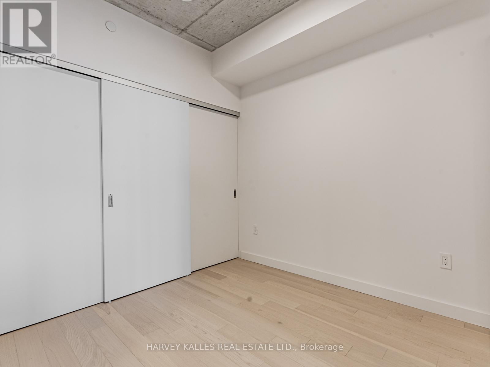 303 - 1720 Bayview Avenue, Toronto, Ontario M4G 0E5 - Photo 4 - C12758026