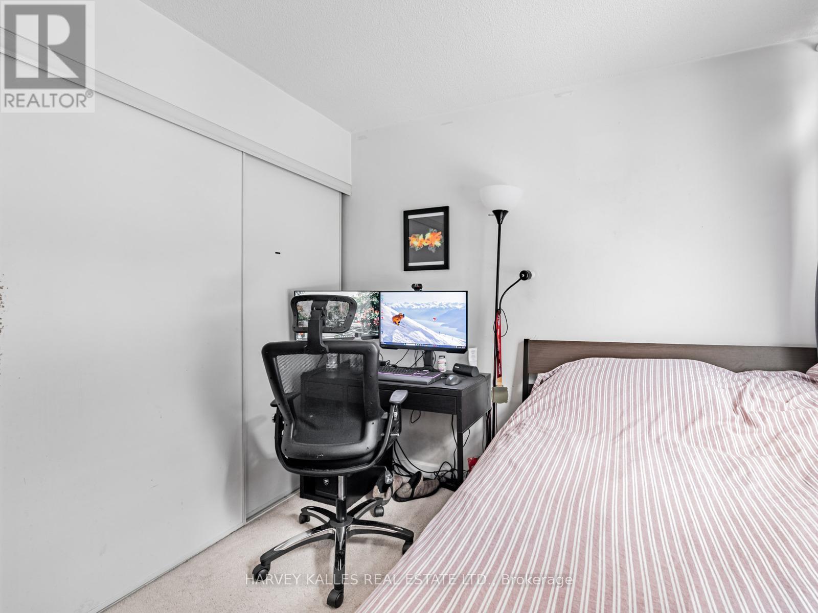 655 - 10 Capreol Court, Toronto, Ontario  M5V 4A5 - Photo 13 - C12758362