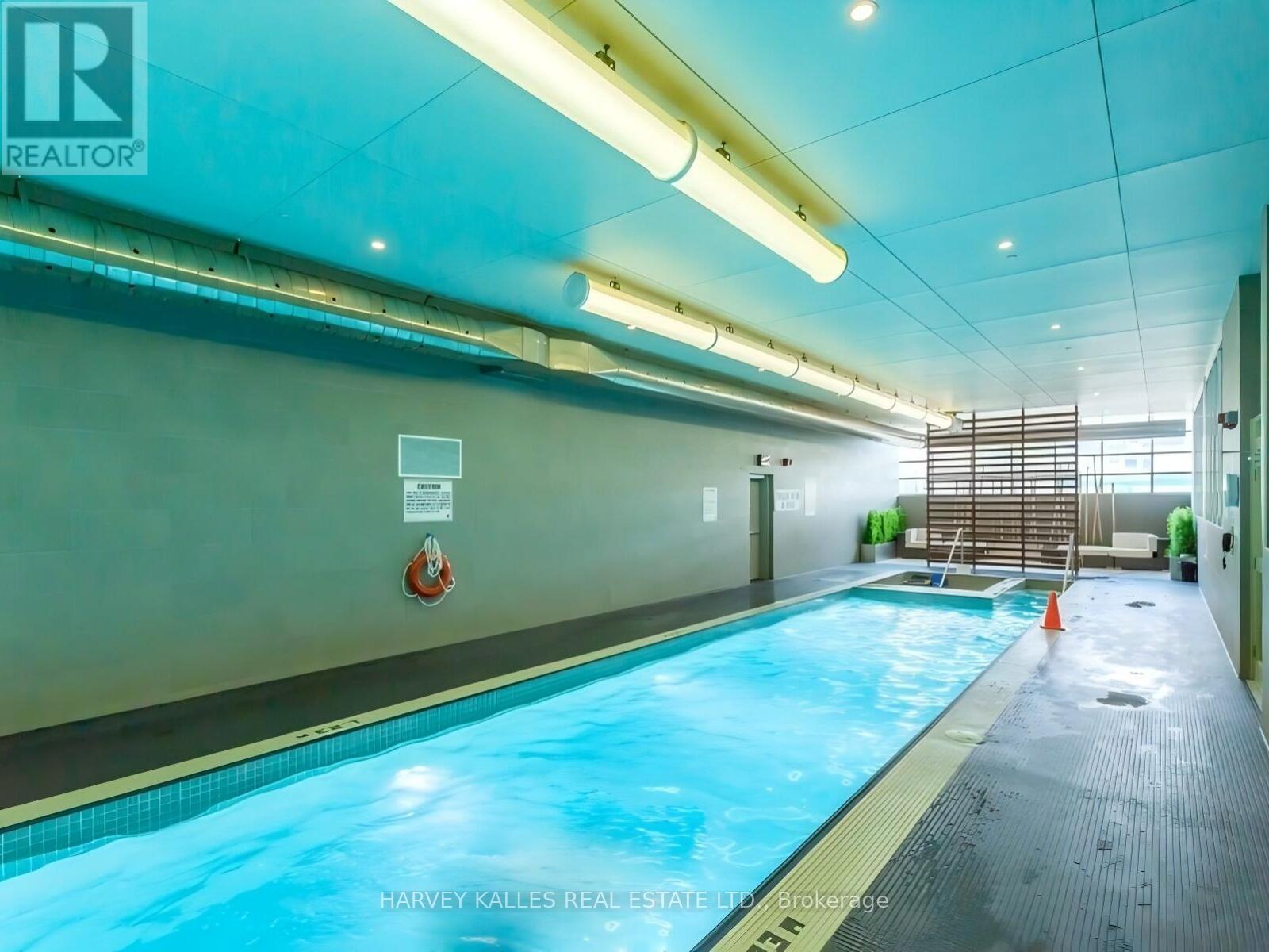 655 - 10 Capreol Court, Toronto, Ontario  M5V 4A5 - Photo 25 - C12758362