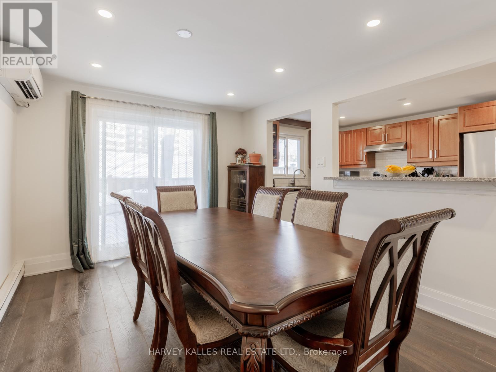 19 Coach Liteway, Toronto, Ontario  M2R 3J8 - Photo 16 - C12758404