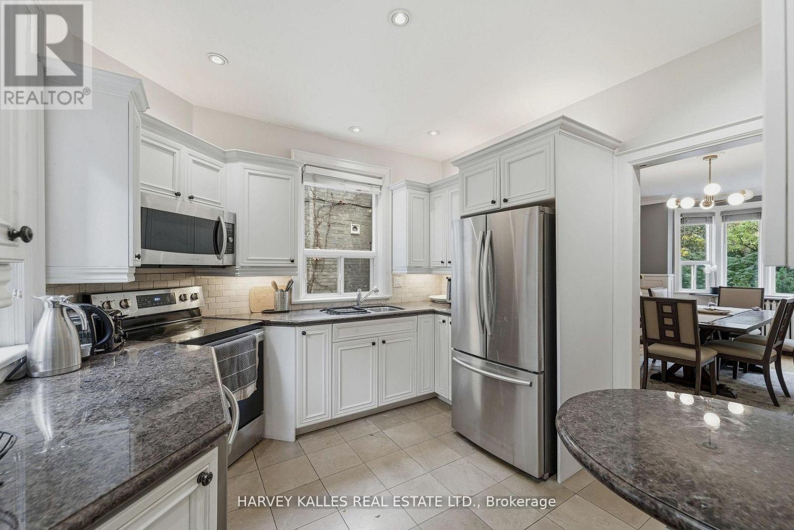 202 Dinnick Crescent, Toronto, Ontario  M4N 1M3 - Photo 14 - C12758648