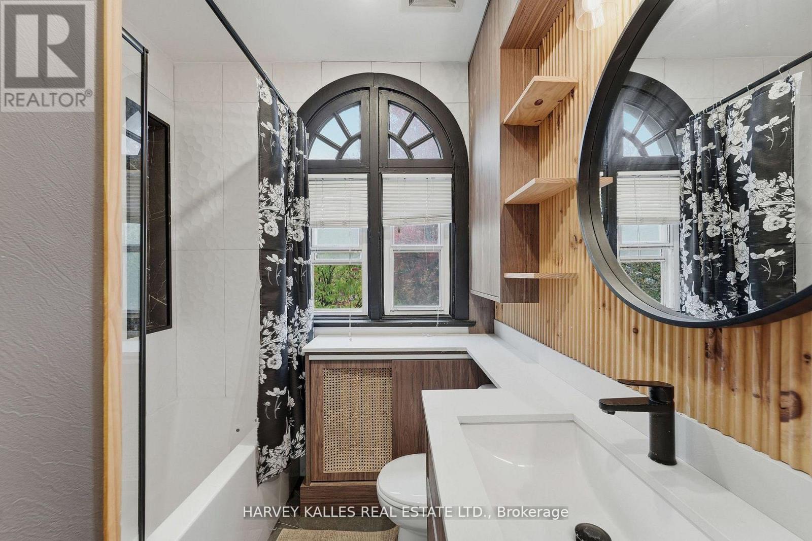 202 Dinnick Crescent, Toronto, Ontario  M4N 1M3 - Photo 31 - C12758648