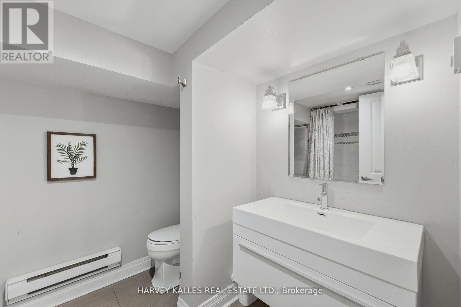 202 Dinnick Crescent, Toronto, Ontario  M4N 1M3 - Photo 36 - C12758648