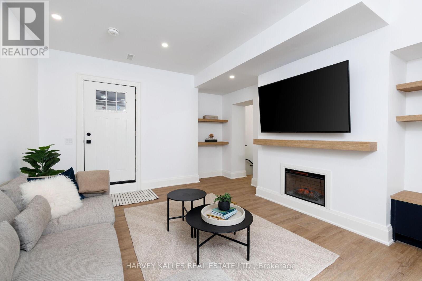 90 Great Oak Drive, Toronto, Ontario  M9A 1N5 - Photo 22 - W12758464