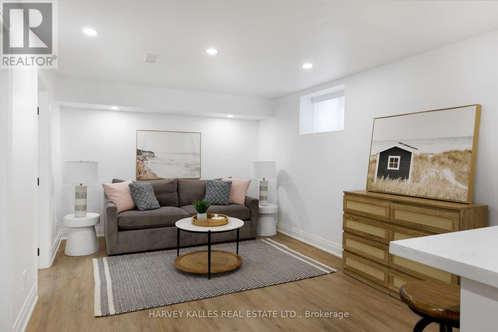 90 Great Oak Drive, Toronto, Ontario  M9A 1N5 - Photo 48 - W12758464