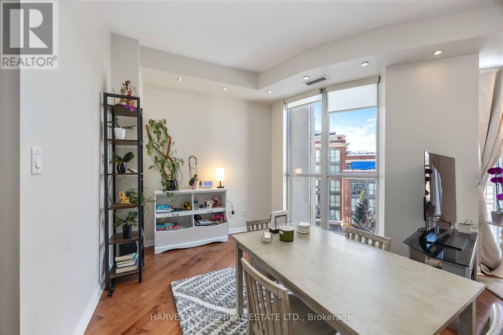 601 - 18 Beverley Street, Toronto, Ontario M5T 3L2 - Photo 32 - C12759562