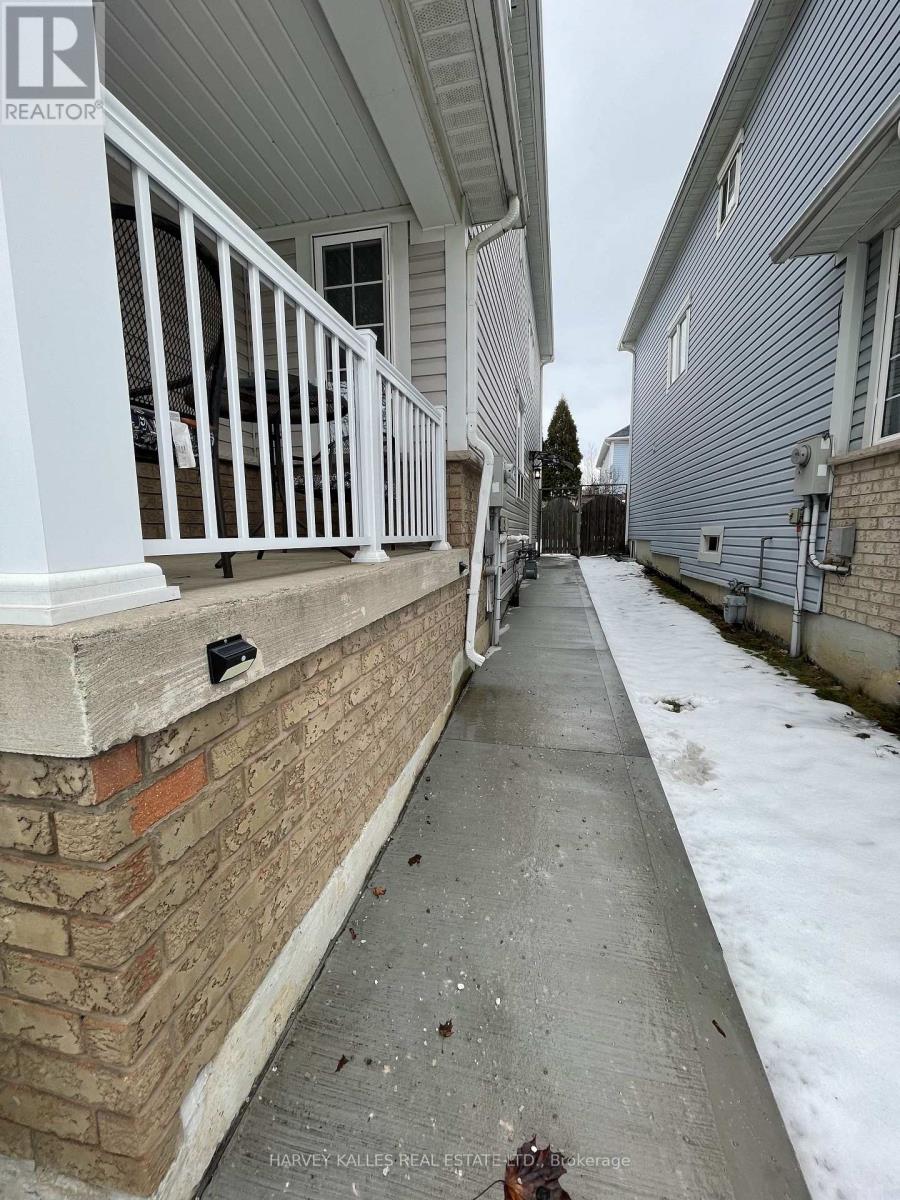 Basement - 14 Stable Gate, Brampton, Ontario L7A 1V5 - Photo 2 - W12759832